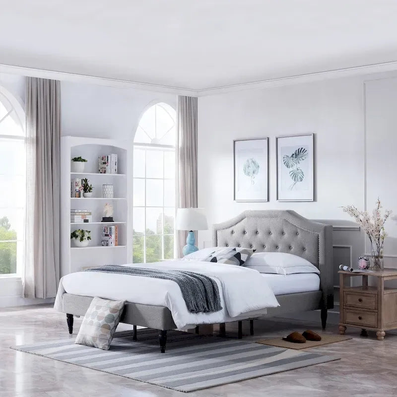 Lit plateforme Elinor rembourré de taille Queen - Meubles de chambre modernes
