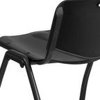 Chaise empilable industrielle en plastique de 880 lb avec poignée de transport