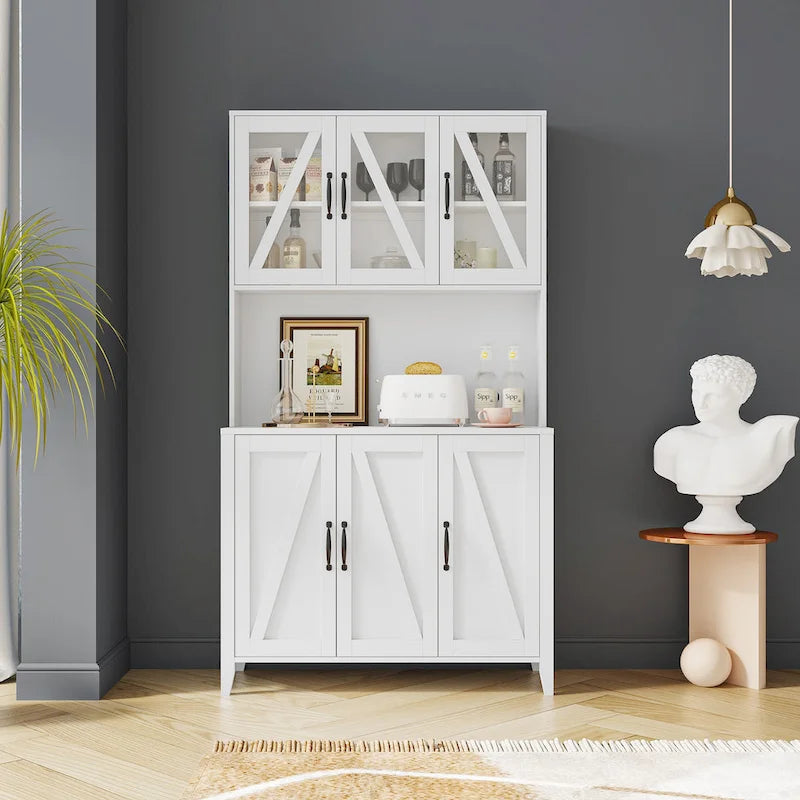 Grand placard de cuisine avec portes vitrées