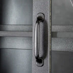 Grand placard de cuisine avec portes vitrées